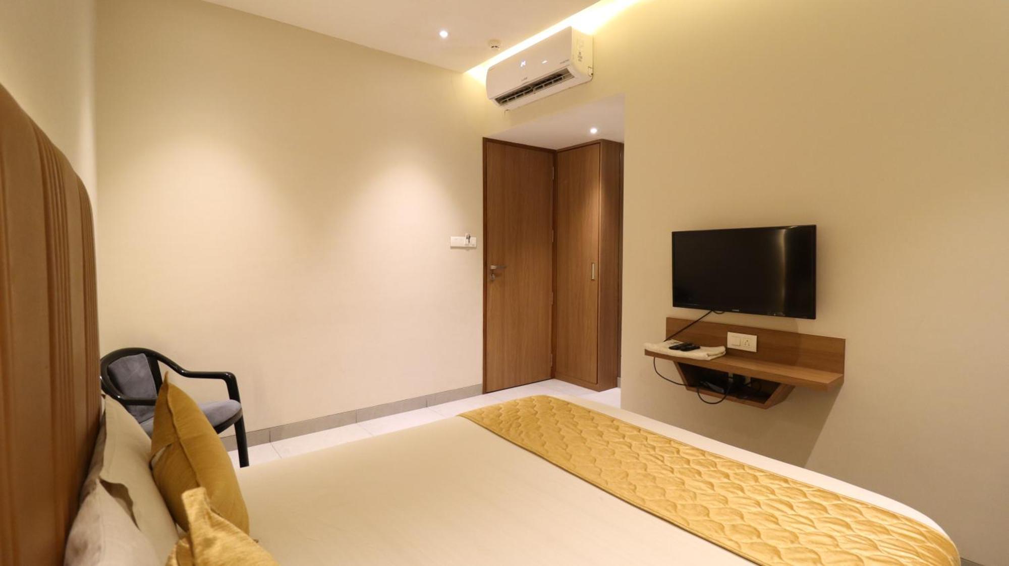 Hotel The Ube Residency Mumbai (Bombay)