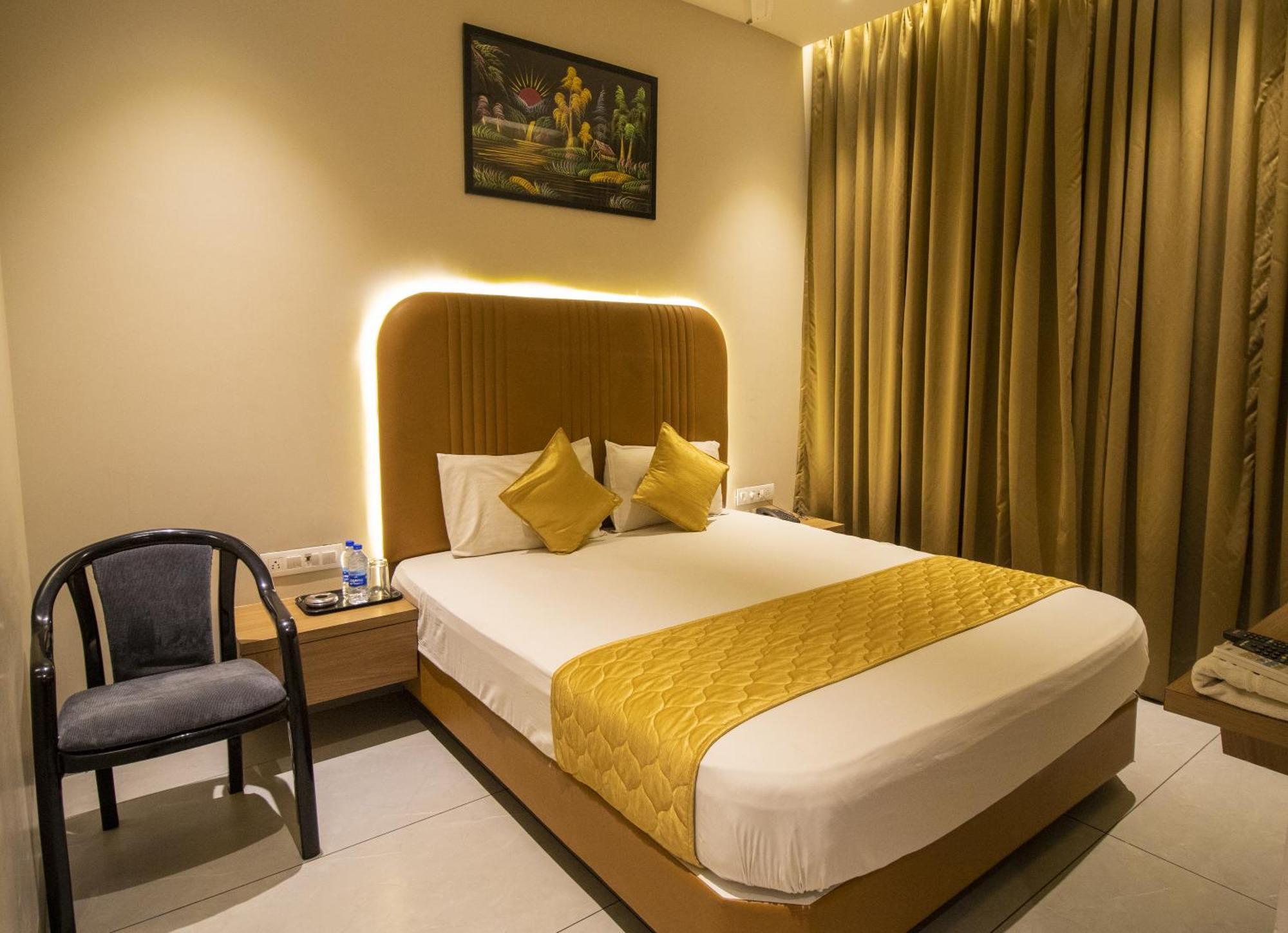 Hotel The Ube Residency Mumbai (Bombay)
