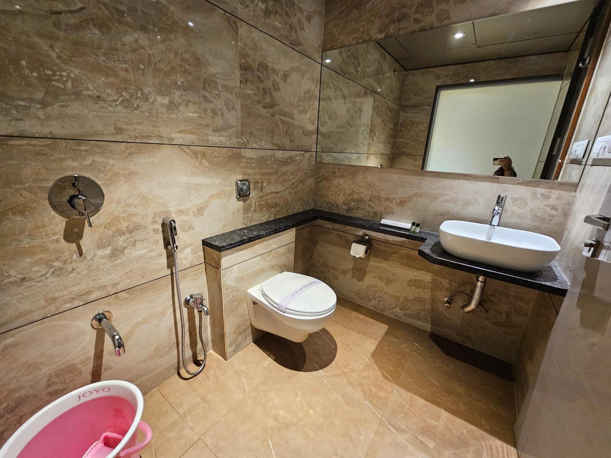 Hotel The Ube Residency Mumbai (Bombay)